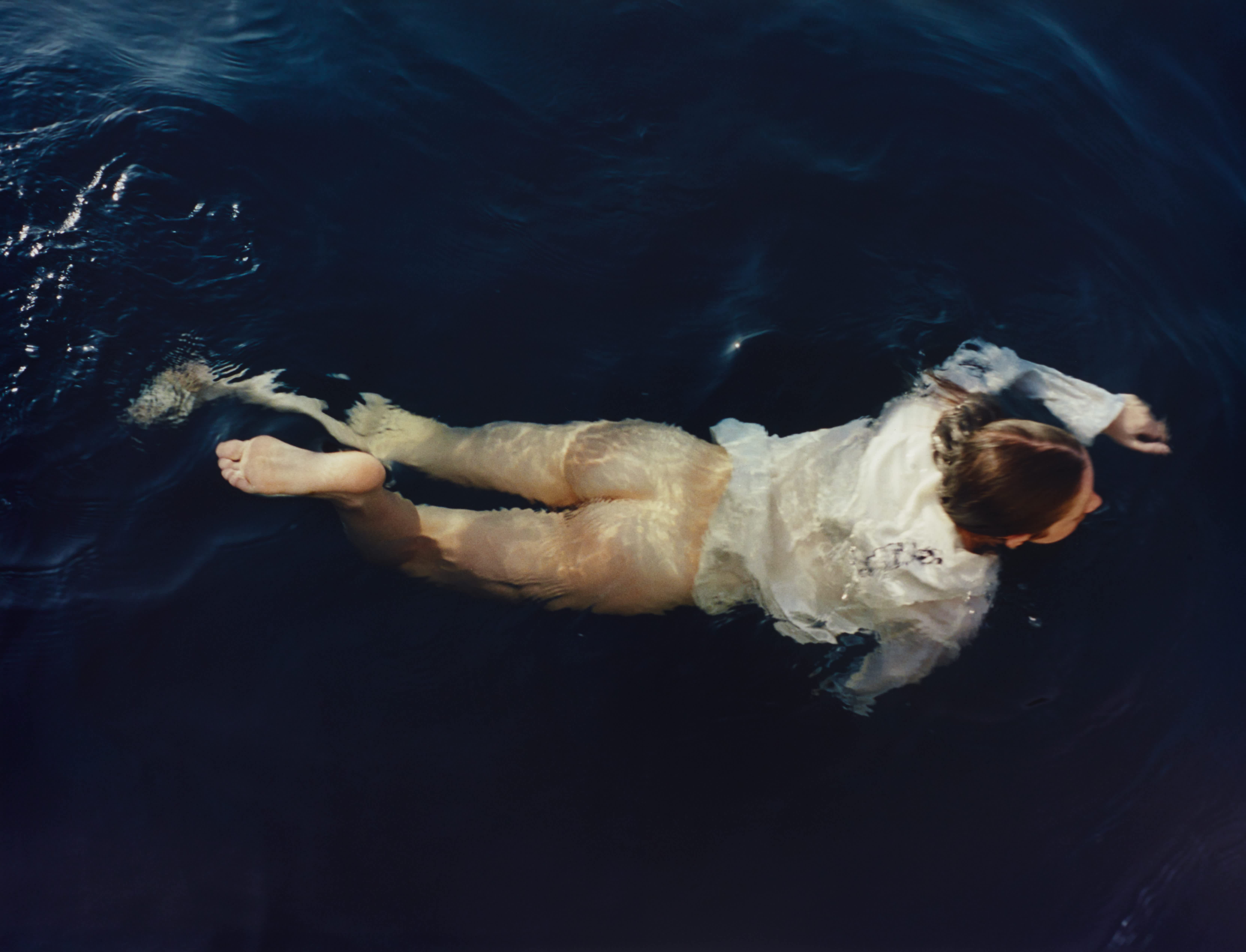 NAÏVY: in fifty (definitive) photographs