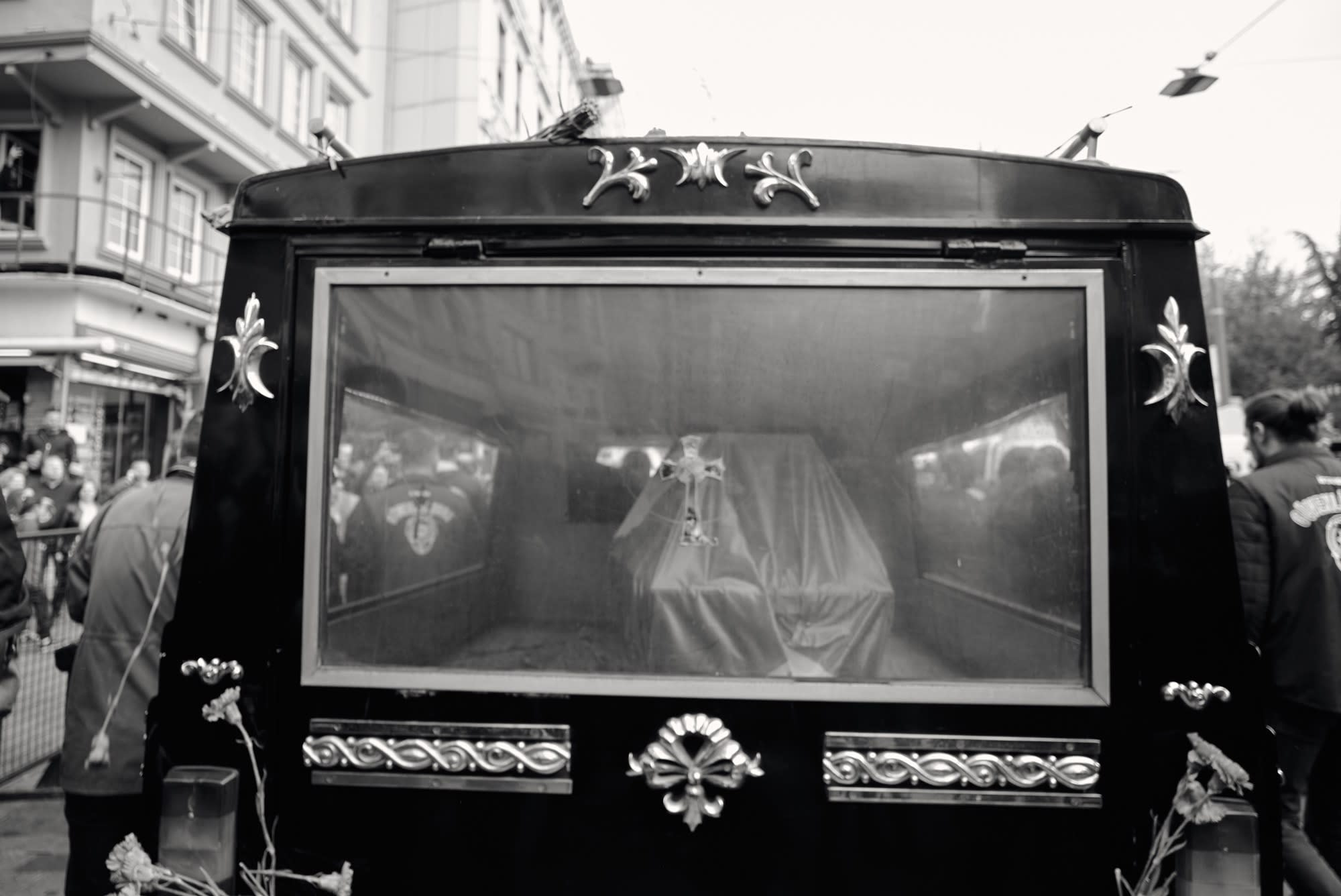 His coffin was later taken to he Beyoğlu Three Horan Armenian Church in Beyoğlu district.