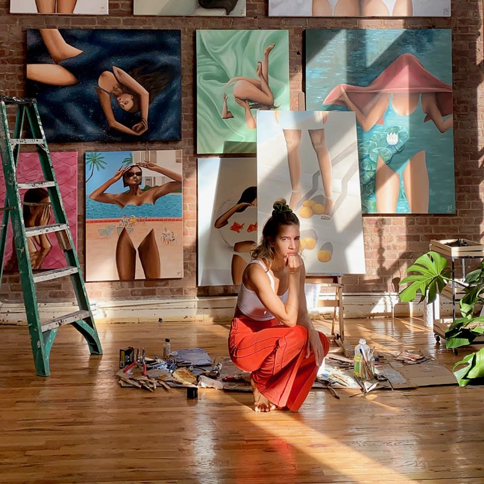 Jule Waibel in the studio 