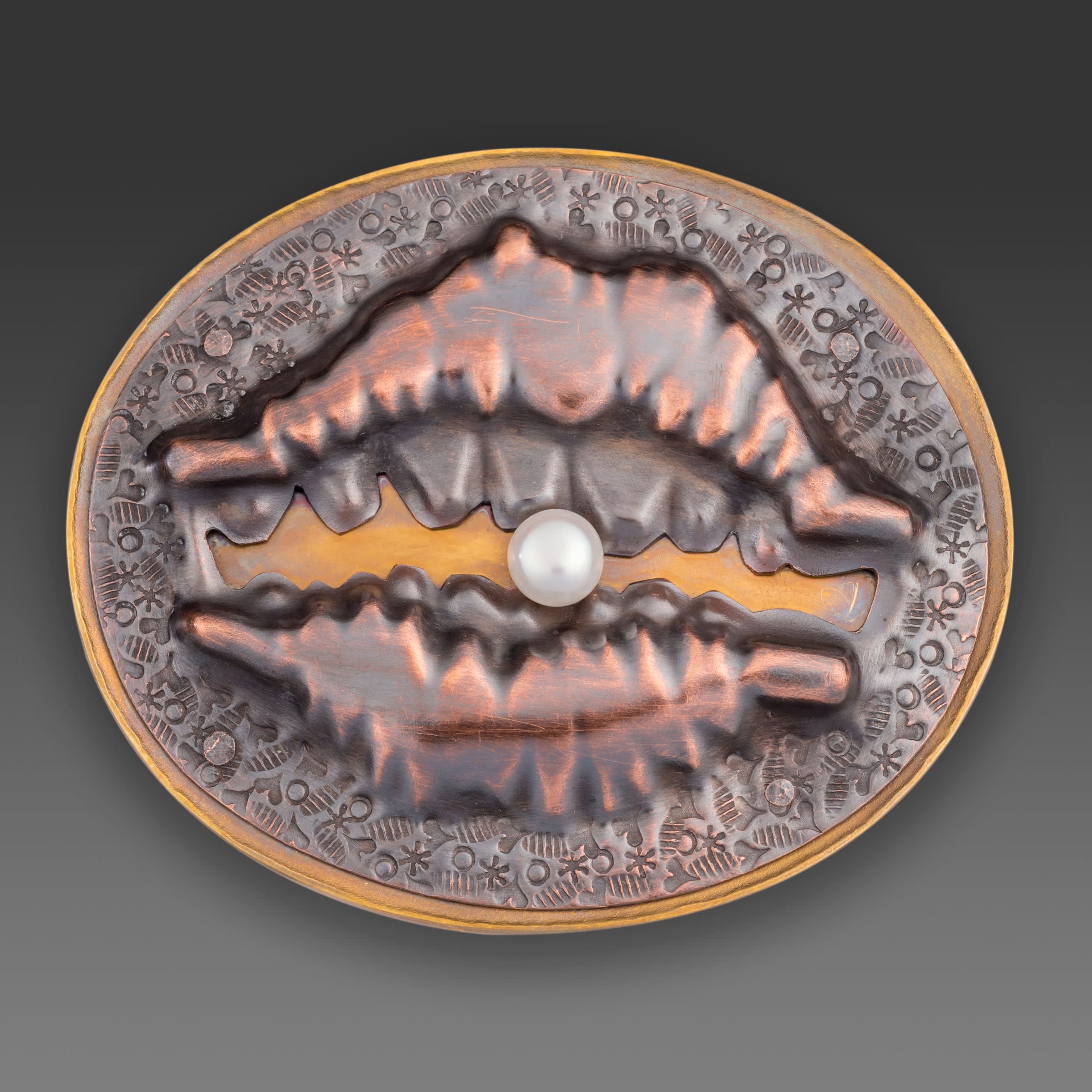 Belt Buckle by Jim Malenda at Form & Concept Gallery