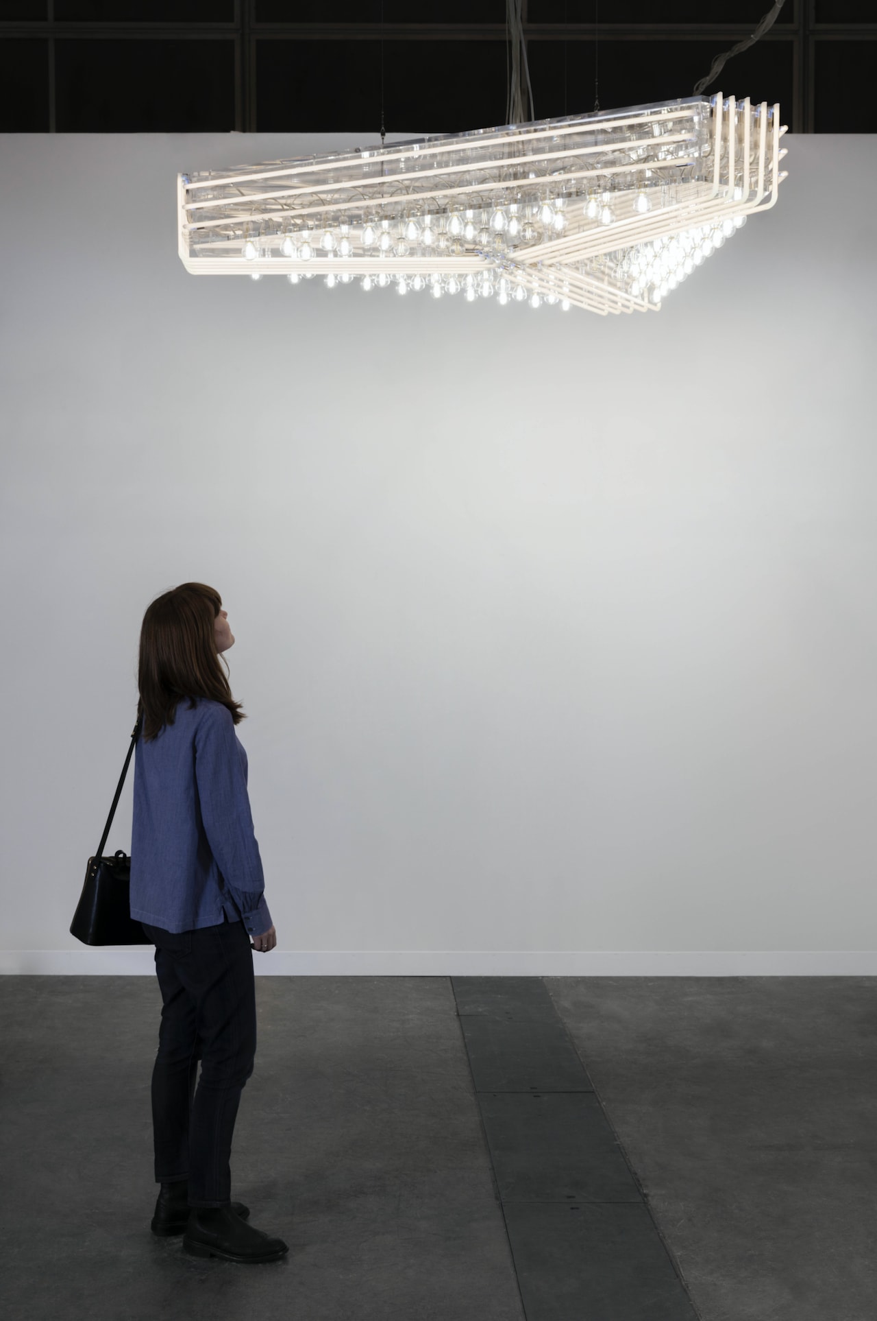 Philippe Parreno, Chandelier Extraordinaire, 2019