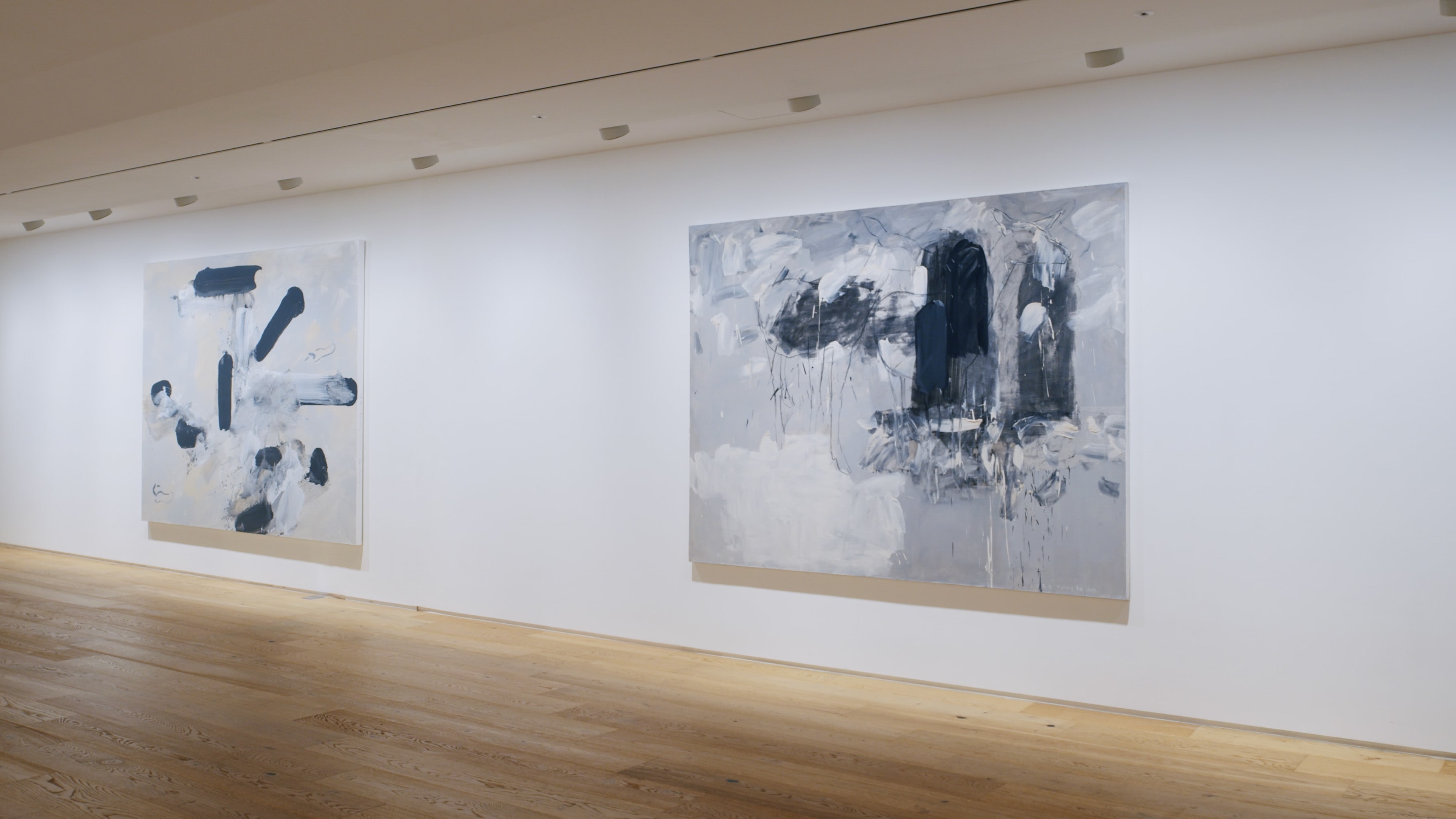 Watch a video of the artist discussing the exhibition 전시 영상을 감상하세요