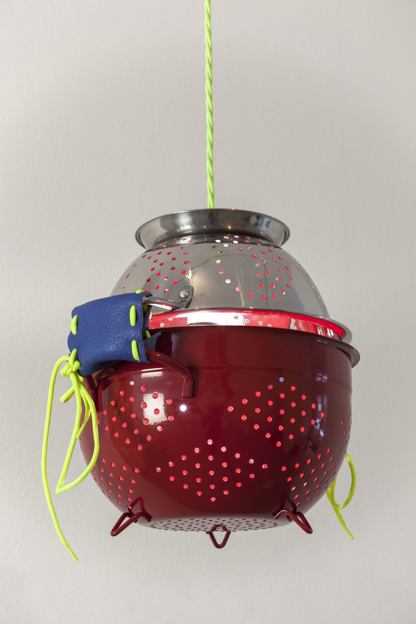 A lamp made by the artist for his wife (Seventh attempt), 2013