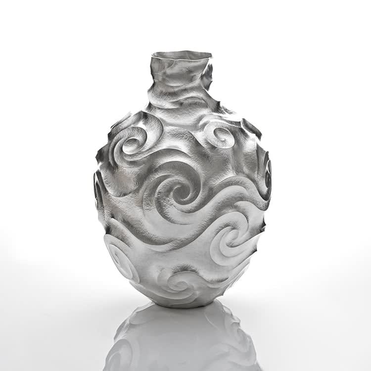 Hiroshi Suzuki, Miyabi-Fire Vase, 2024 | Adrian Sassoon Hiroshi Suzuki, Miyabi-Fire Vase, 2024 | Adrian Sassoon