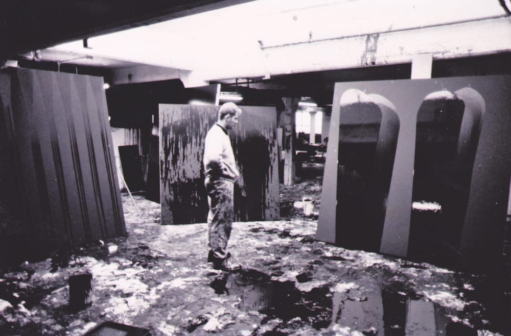 studio, 1990