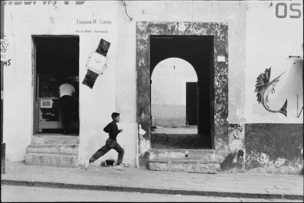 ブランド通販サイトをすべて Henri Cartier-Bresson | Jackson Fine Art アート・デザイン・音楽