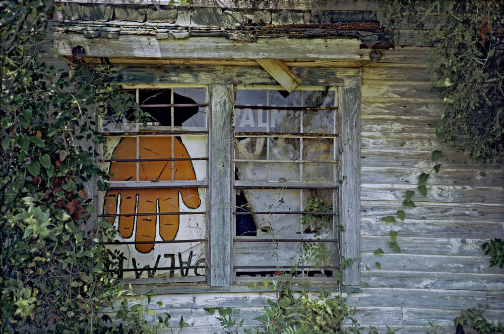 William Christenberry, Side of Palmist Building, Havana Junction, Alabama, 1973