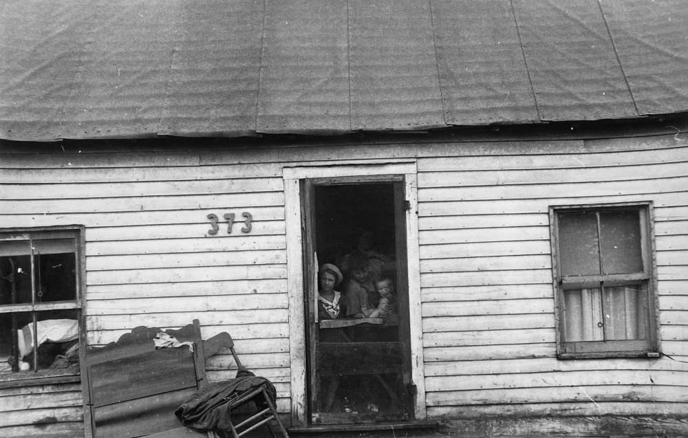 Ben Shahn, Dwellers in Circleville's "Hooverville,", 1938