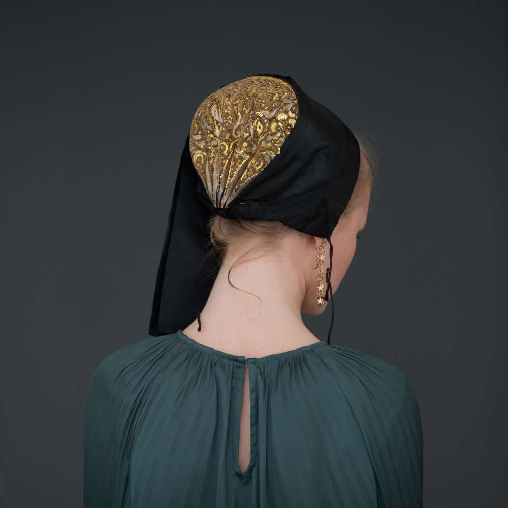 Trine Søndergaard, Hovedtøj #86, 2024