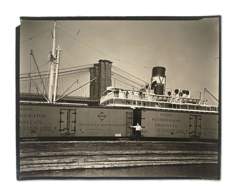 Berenice Abbott, WALL STREET: Waterfront: from Pier 19 East River, Brooklyn Bridge in background, Manhattan, August 12, 1936