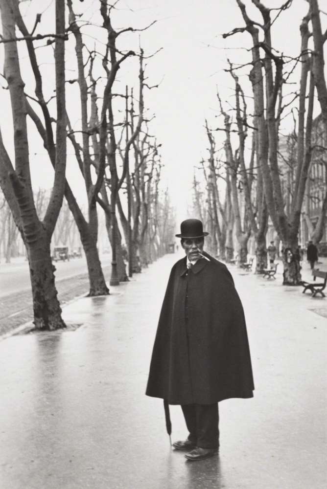 Henri Cartier-Bresson, Allée du Pardo, Marseille, 1932