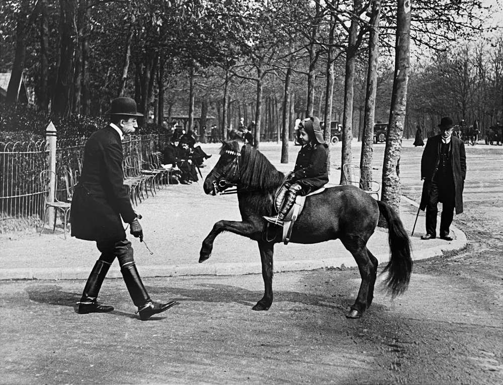Jacques-Henri Lartigue, In front of the Dauphine Pavillion (Club de L’etrier), Paris, 1912