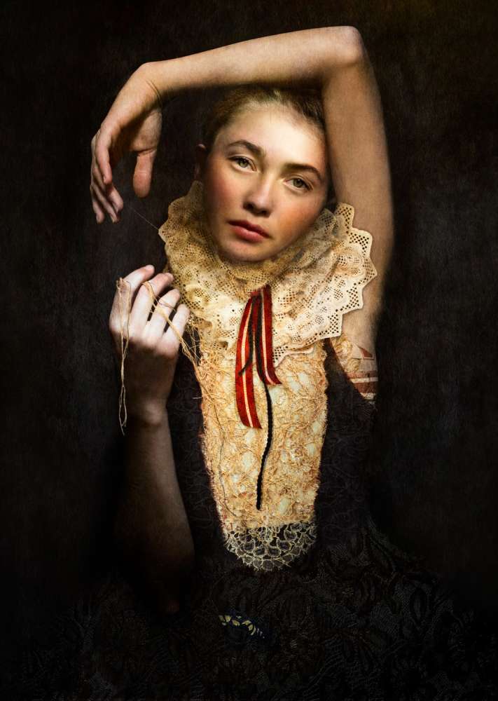 Cooper & Gorfer, Mending Vanesa, 2014