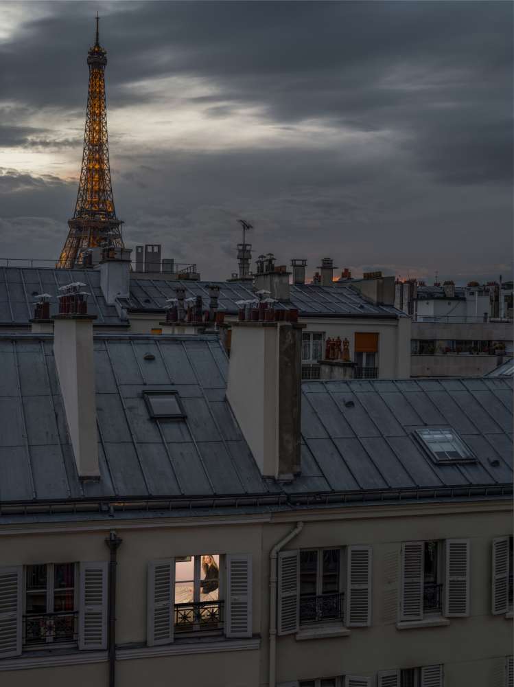Gail Albert Halaban, Christina in Bed, Paris, 2022
