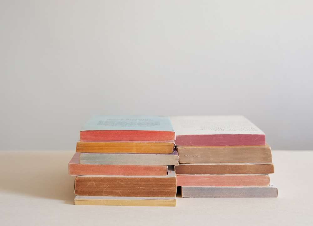 Mary Ellen Bartley, Reading in Color #31, from the series Reading in Color, 2020