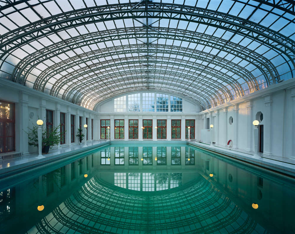 Andrew Moore, Swimming Pool, Ukraina Sanatorium, Yalta, 2003