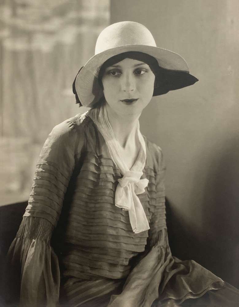 George Hoyningen-Huene, Lillian FIscher, 1927