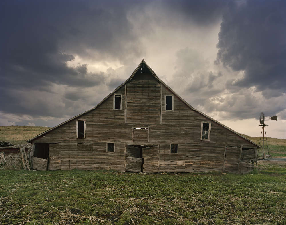 Andrew Moore, Cash Meier Barn, Cherry Country, Nebraska, 2011