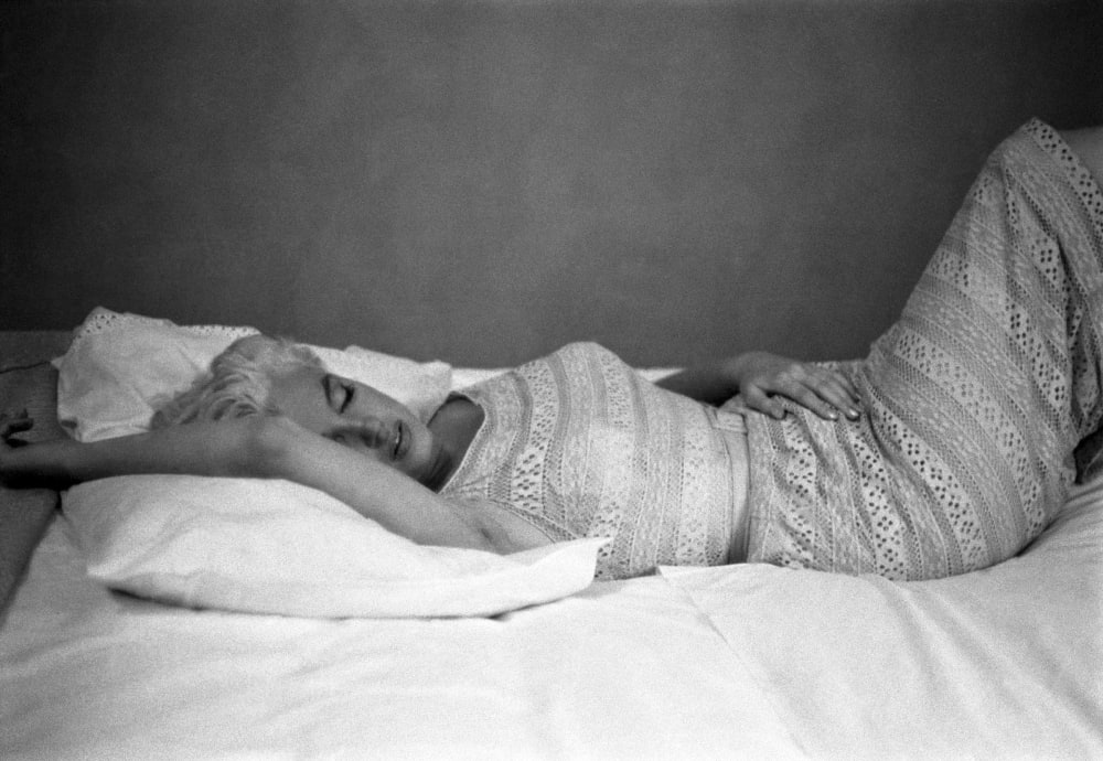 Eve Arnold, Resting After a Plane Journey, Bement, Illinois, 1955