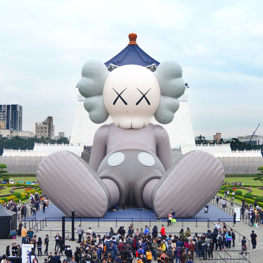 KAWS Maddox Gallery KAWS Maddox Gallery