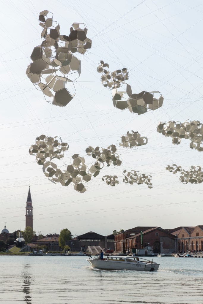 On the Disappearance of Clouds