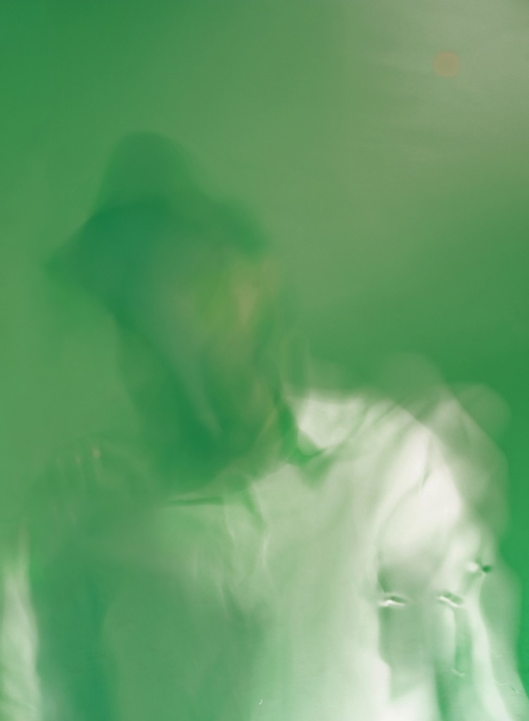 Autoritratto su Menta (con Camicia Bianca) / Self-portrait on Mint Syrup (with white shirt)