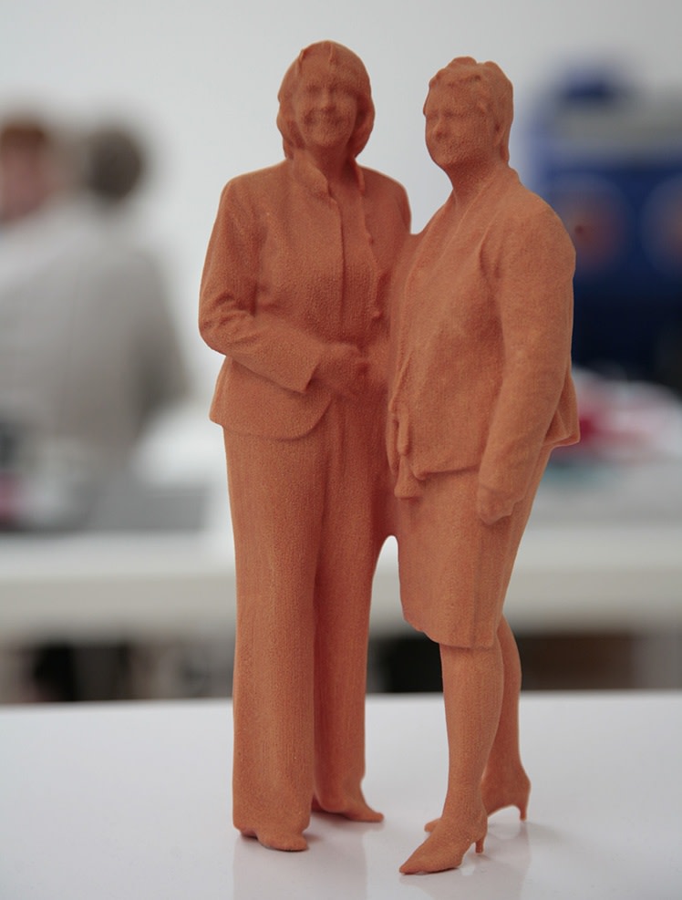 Persons 1:8 / Personen 1:8