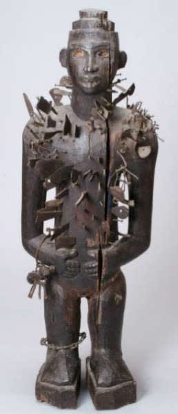 Vili nkisi nkondi figure. Height: 103,5 cm. Gift of Candis and Helmut Stern. Image courtesy of Michigan Museum of Art (2005/1.192).