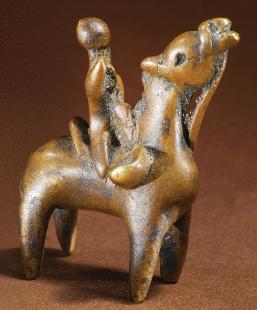 Kotoko figure on horseback. Height: 4,8 cm.Image courtesy of Sotheby’s (Sotheby’s, New York, “Masterpieces of African Art from the Collection of the Late Werner Muensterberger “, 11 May 2012. Lot 58.).