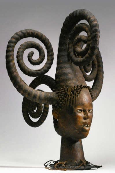 Ejagham headcrest, Cross River Region, Nigeria. Height: 68,6 cm. Image courtesy of Sotheby’s.