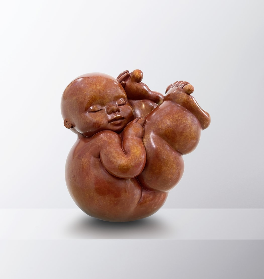 A Moment of Human Tenderness: How Mariela Garibay Creates Her Signature Sculptures