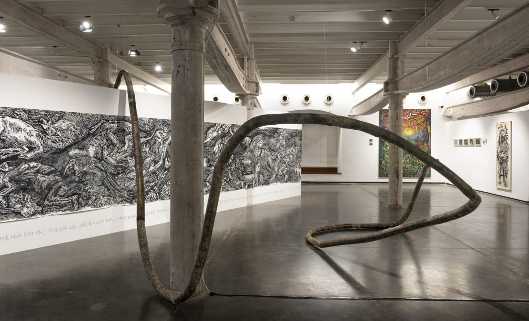 ...ing: Sceneries without Sovereignty
