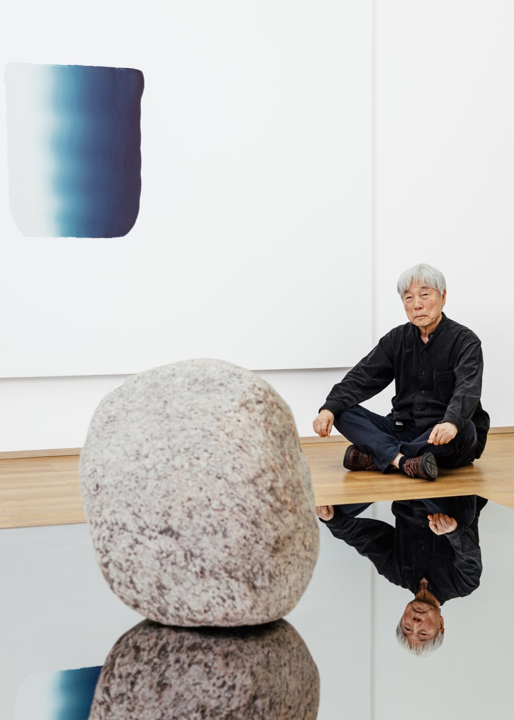 “Lee Ufan”, Hamburger Bahnhof – Nationalgalerie der Gegenwart, 2023-2024 © Lee Ufan. Courtesy of Studio Lee Ufan / VG Bild-Kunst, Bonn 2023 / Jacopo La Forgia