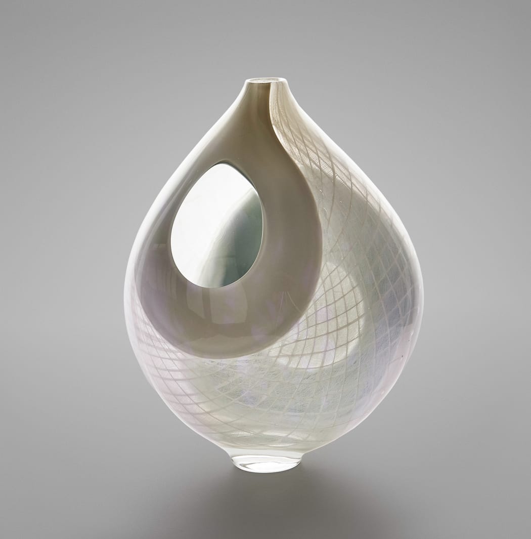 Kota Arinaga 有永浩太, 1978-present, gāze 白 (White), Glass, 2020, (C24532)