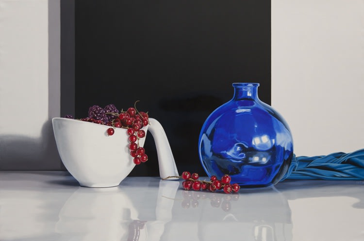 Berries and Blue Cloth, 97 x 146 cm, Oil on canvas