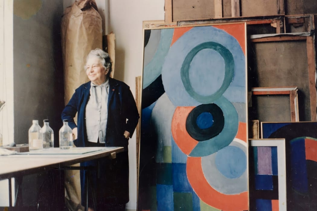 Sonia Delaunay in her studio, c. 1970. Collection of the Bibliothèque Nationale de France, Paris.
