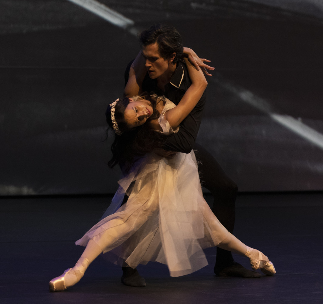 William Bracewell and Francesca Hayward performing, with backdrop by Armstrong-Jones ©The Frederick Ashton Foundation photograph by Andrej Uspenski