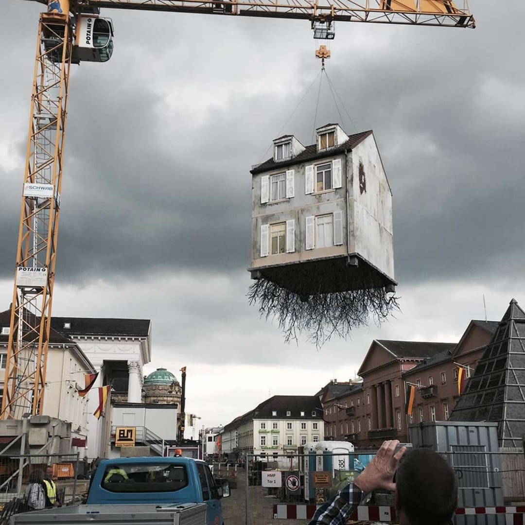 Leandro Erlich