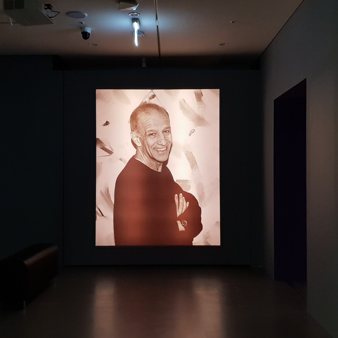 Lotte Museum of ART : Alex Katz Photo by TheBetterDay is licensed under CC BY-ND 2.0. Taken on April 29, 2018