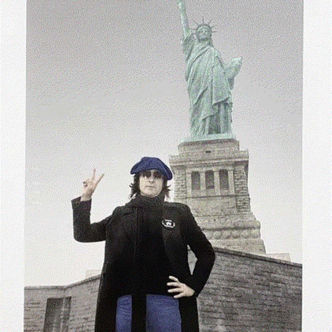 Bob Gruen JOHN LENNON, STATUE OF LIBERTY, NYC Signed, Titled and Numbered by the Artist in pencil Signed, Titled and Numbered by the Artist in pencil An edition of 200 Silkscreen and mixed media 290 gram Coventry Rag paper Edition of 200 Available at VFA