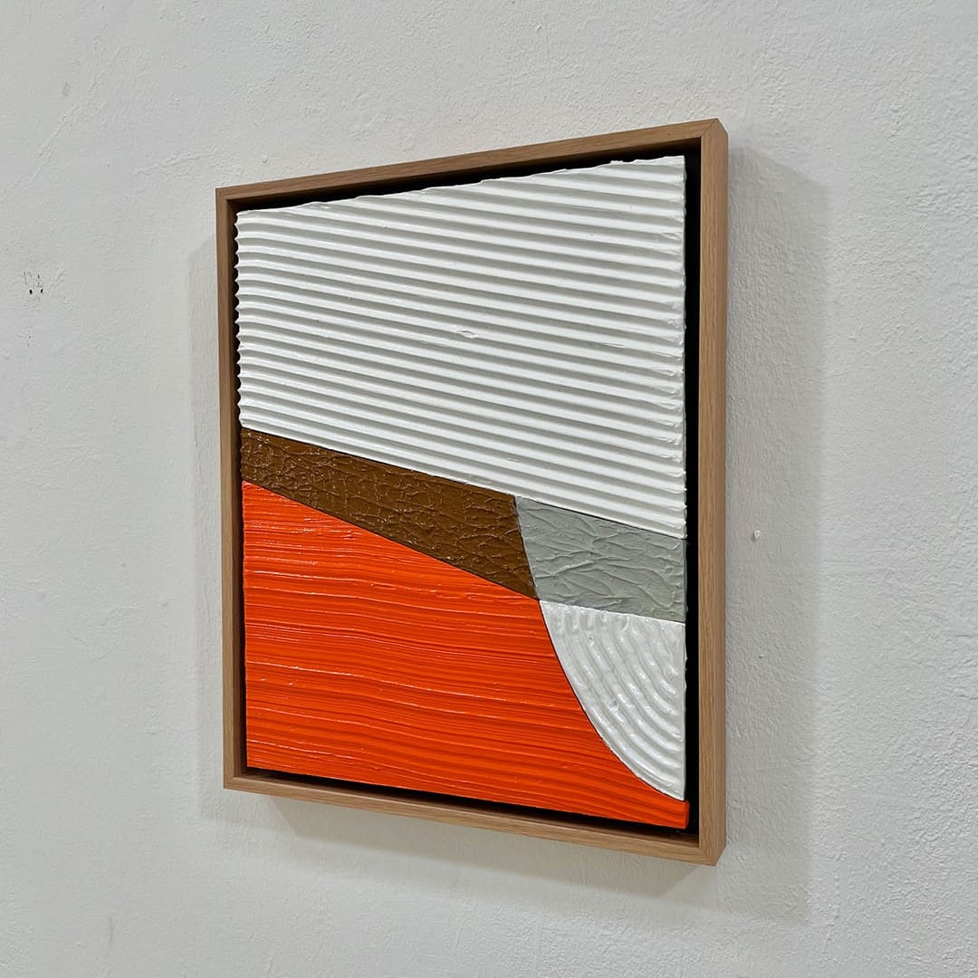 Tavar Zawacki, PAPEL 38, 2022, marble dust, polymer, acrylic on wood, 32 x 40 cm