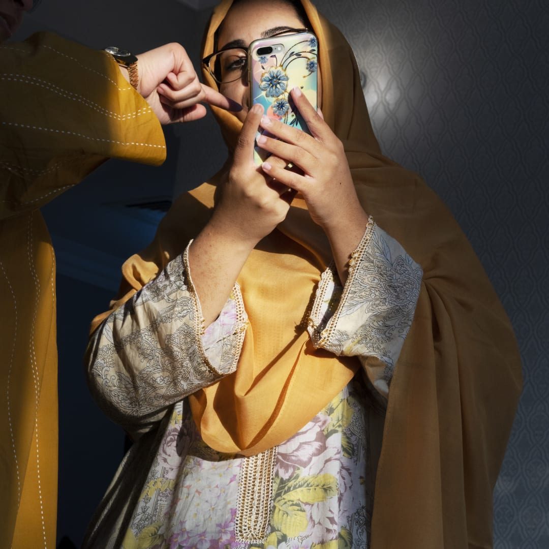 Farah Al Qasimi, S and A on the Phone, 2020