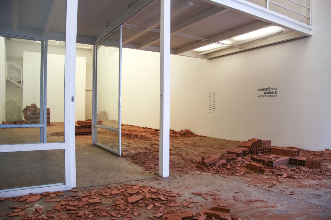 Héctor Zamora | Inconstância Material