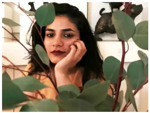 Mumbai Mirror: Artist Biraaj Dodiya to host her first solo show at Experimenter