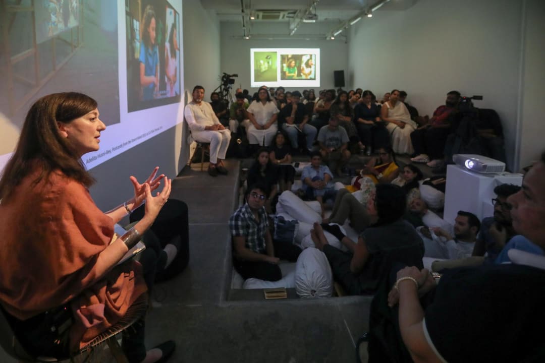 ASAP Art : Discourse through the Collective: Museum-Making as Praxis at the Curators’ Hub