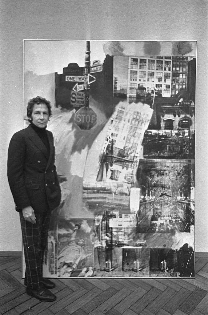 Robert Rauschenberg exposeert in Stedelijk Museum, 21 February, 1968. Photo: Jack de Nijs for Anefo, Creative Commons CC0 1.0 Universal Public Domain Dedication.