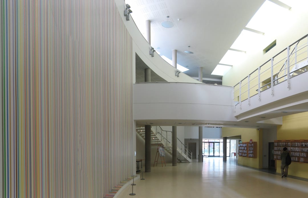 Everything (2004), in the University of Warwick Institute of Mathematics and Statistics foyer. Photo: Rwendland, CC BY-SA 3.0