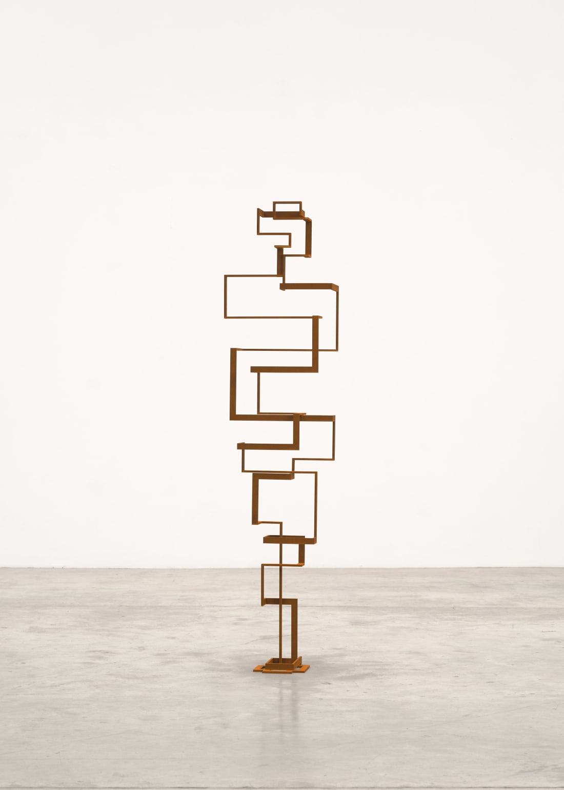 Antony Gormley LOITER, 2025 8 mm Corten steel 189.1 x 44.9 x 27.3 cm (74.45 x 17.68 x 10.75 in)