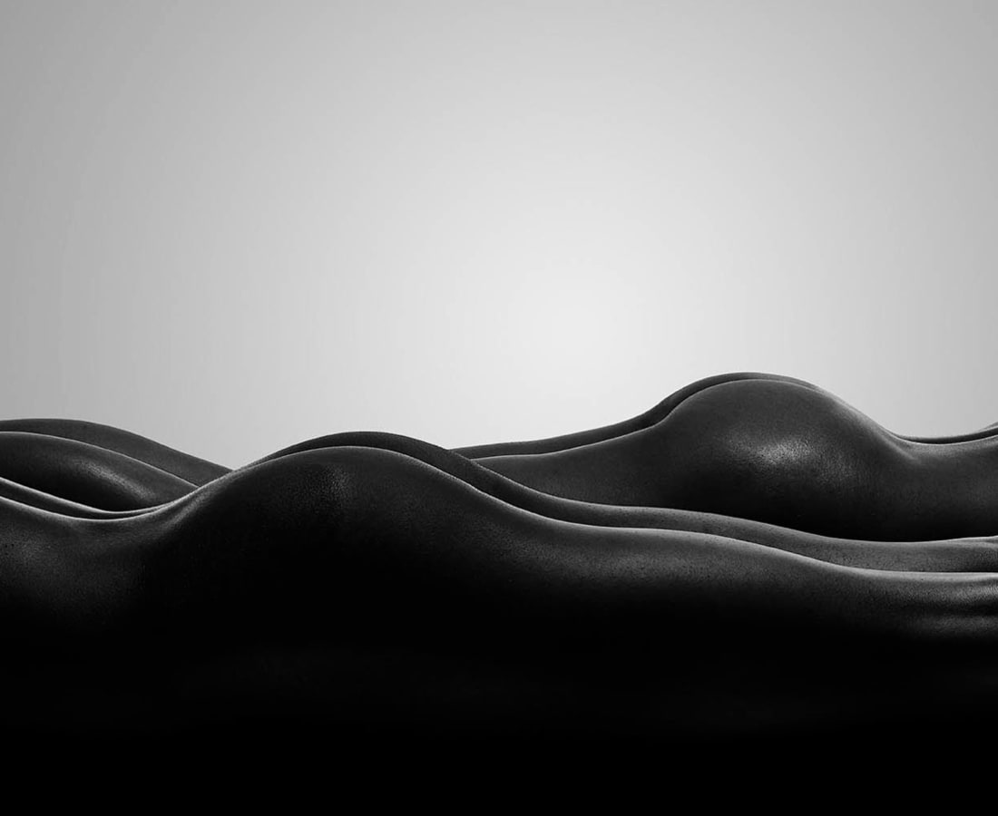 Carli Hermès, Buttocks 2