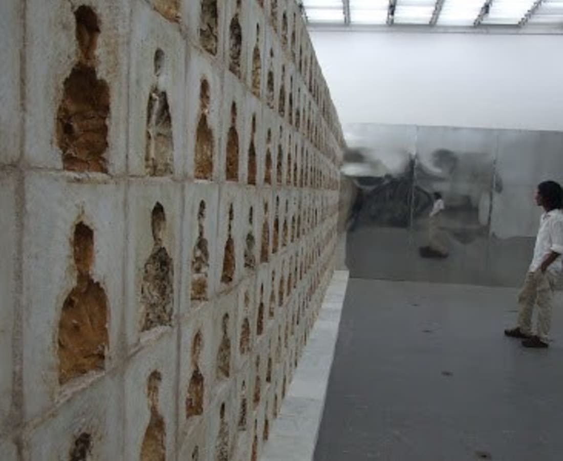 Chandraguptha Thenuwara, The Wall, 2011